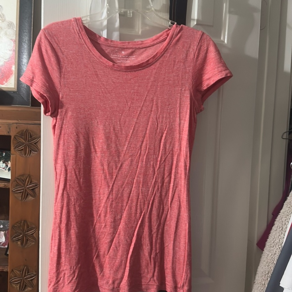 Banana republic vintage red tee